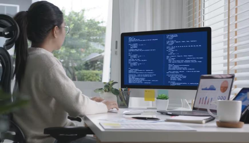 清远小程序开发：什么是 cURL 命令？